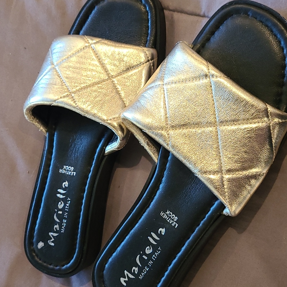 Mariella Slides